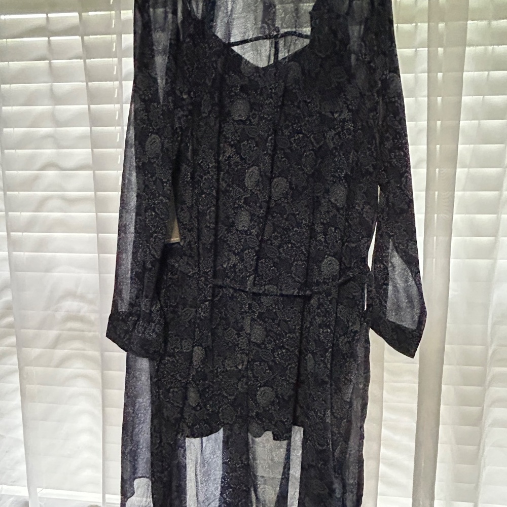 Dress - Picture 2 of 4